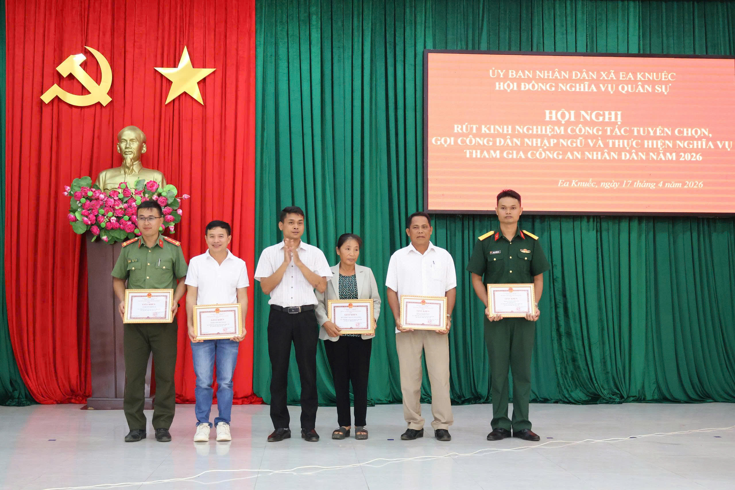 z7735463679016-f6f8fda1921c0abd1c2ef4a5636f8622