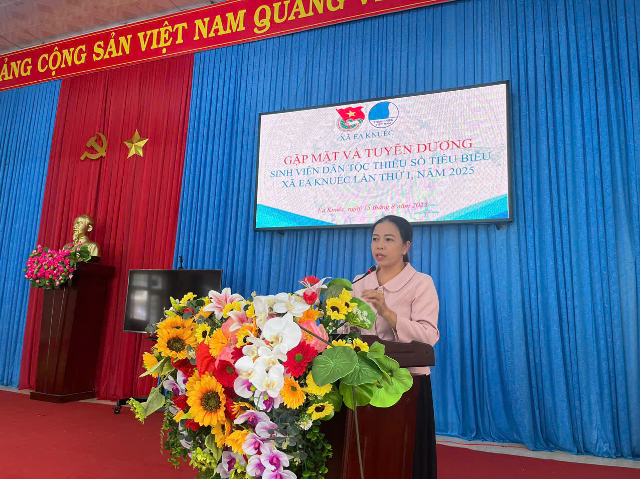 z6911127266187_972d53ce86095799b0ef7212ebf55ece