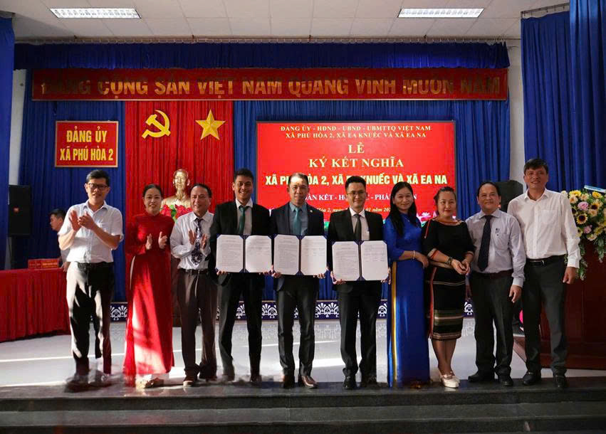 z7486551113208_6d25ec55a40f7bc98ab012d6493cf595