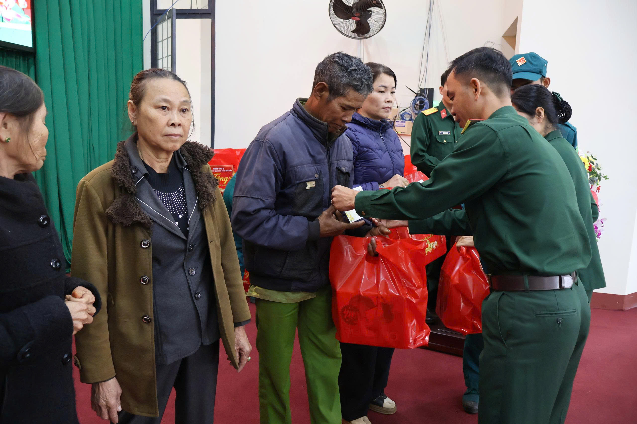 z7526892148897_44350331bf8d02a3d206c5f8d628f9fd