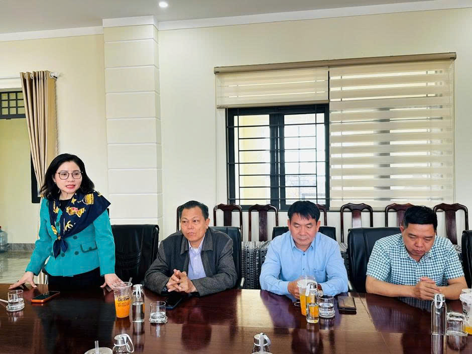 z7504001112275_0fa7614ec18cb6db5959a86ecf7ca143