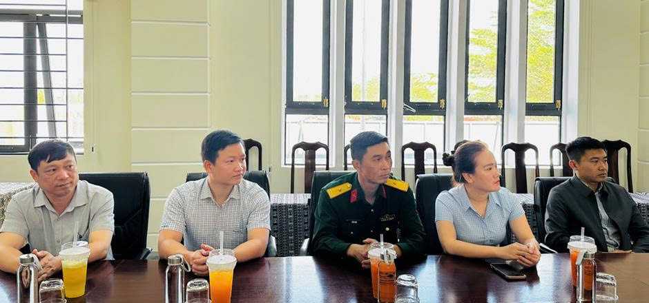 z7504002750858_2172d8dba47bdff7c0ecd50b152976df