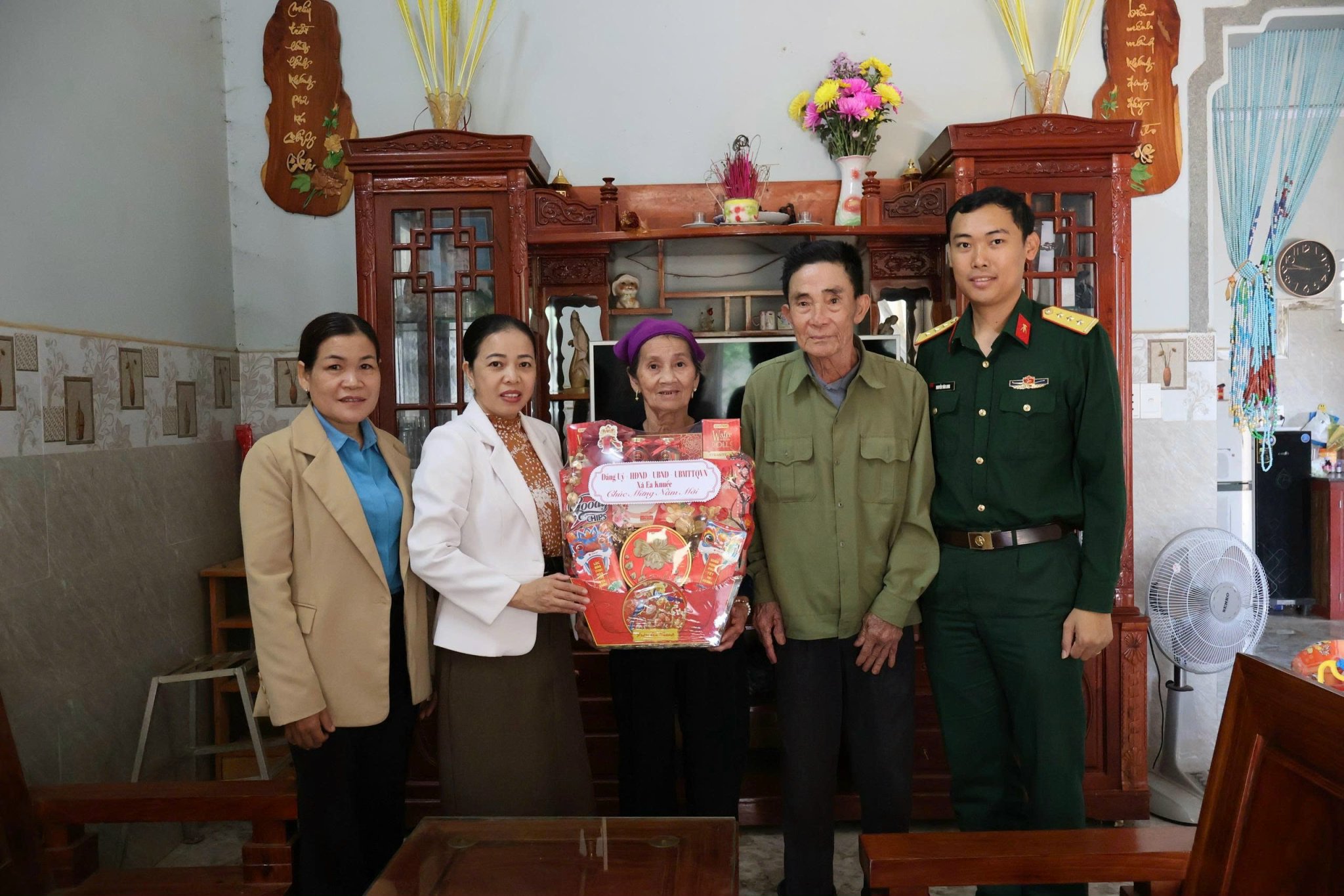 z7504050815822_15e265622e3cb5224fbcf711e82252fc