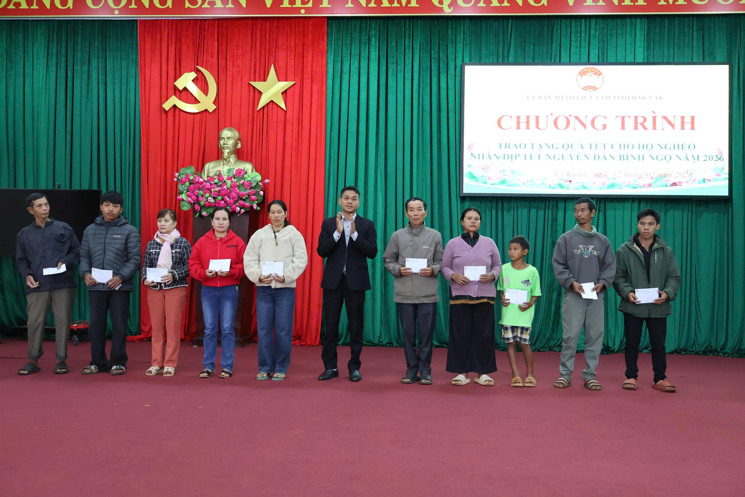 z7526904910179_ece12d6c202905d701f4117917627c40