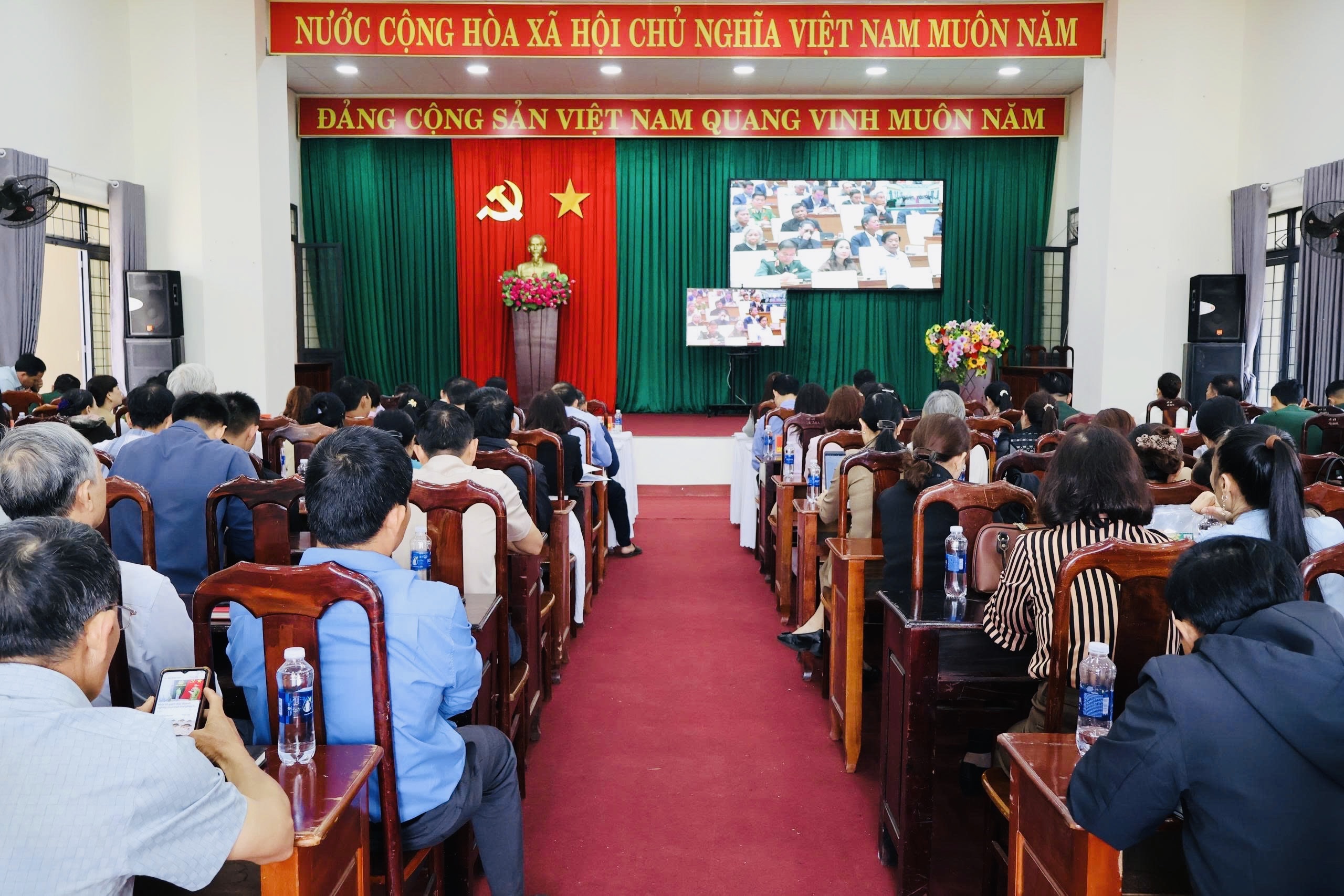 HỘI NGHỊ TOÀN QUỐC QUÁN TRIỆT, TRIỂN KHAI THỰC HIỆN NGHỊ QUYẾT SỐ 79-NQ/TW VÀNGHỊ QUYẾT SỐ 80-NQ/TW CỦA BỘ CHÍNH TRỊ