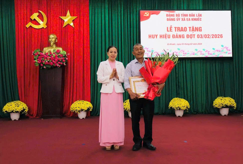 z7496571644707_d90b281ff10cbeb11a5fd895a694e7eb