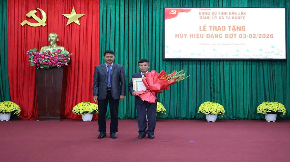 z7496572807742_a5eedf8de794f5b274e9edb76fc66c18