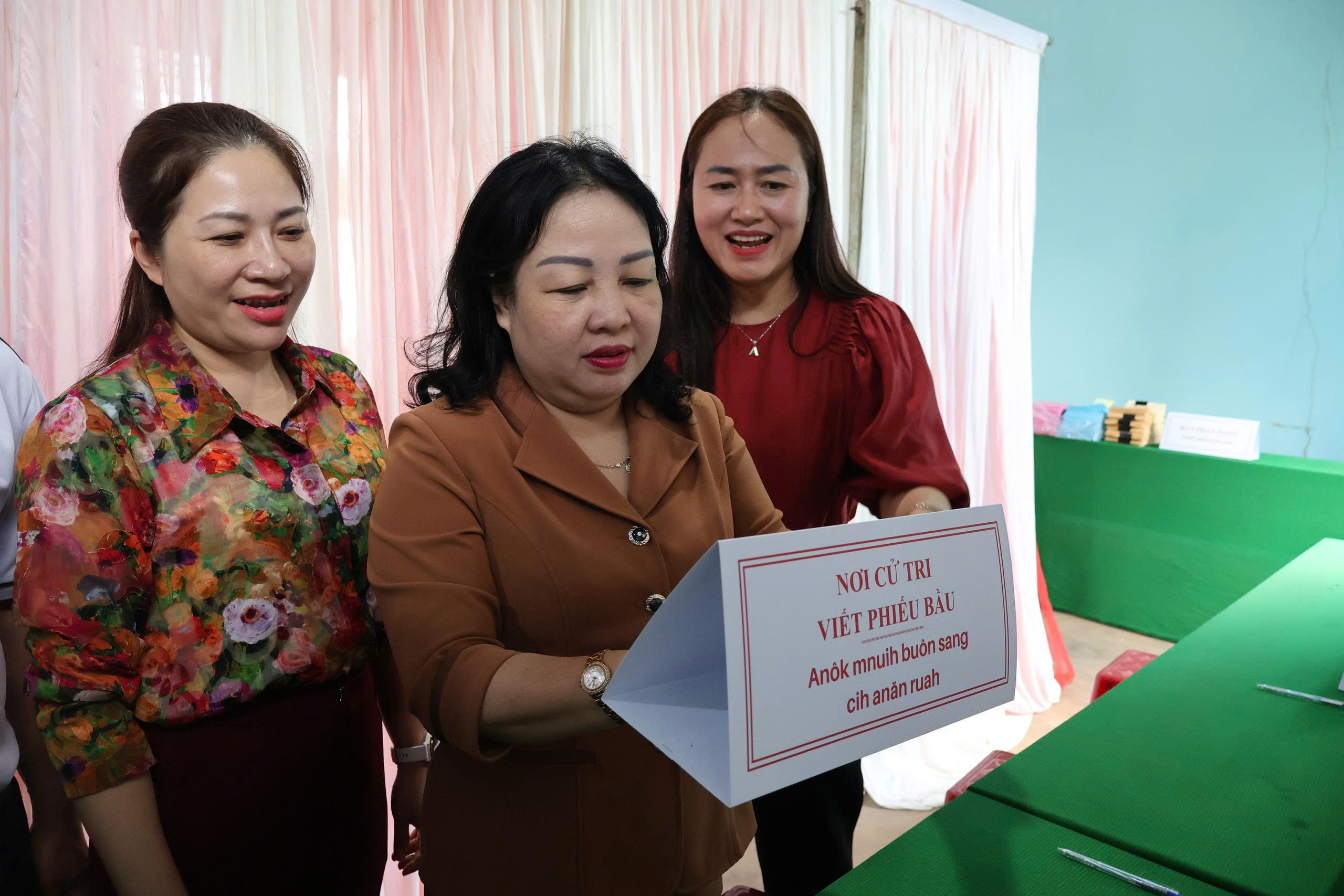 z7611515778241_6a8a1ff6acad86b44155d0a2609ce224