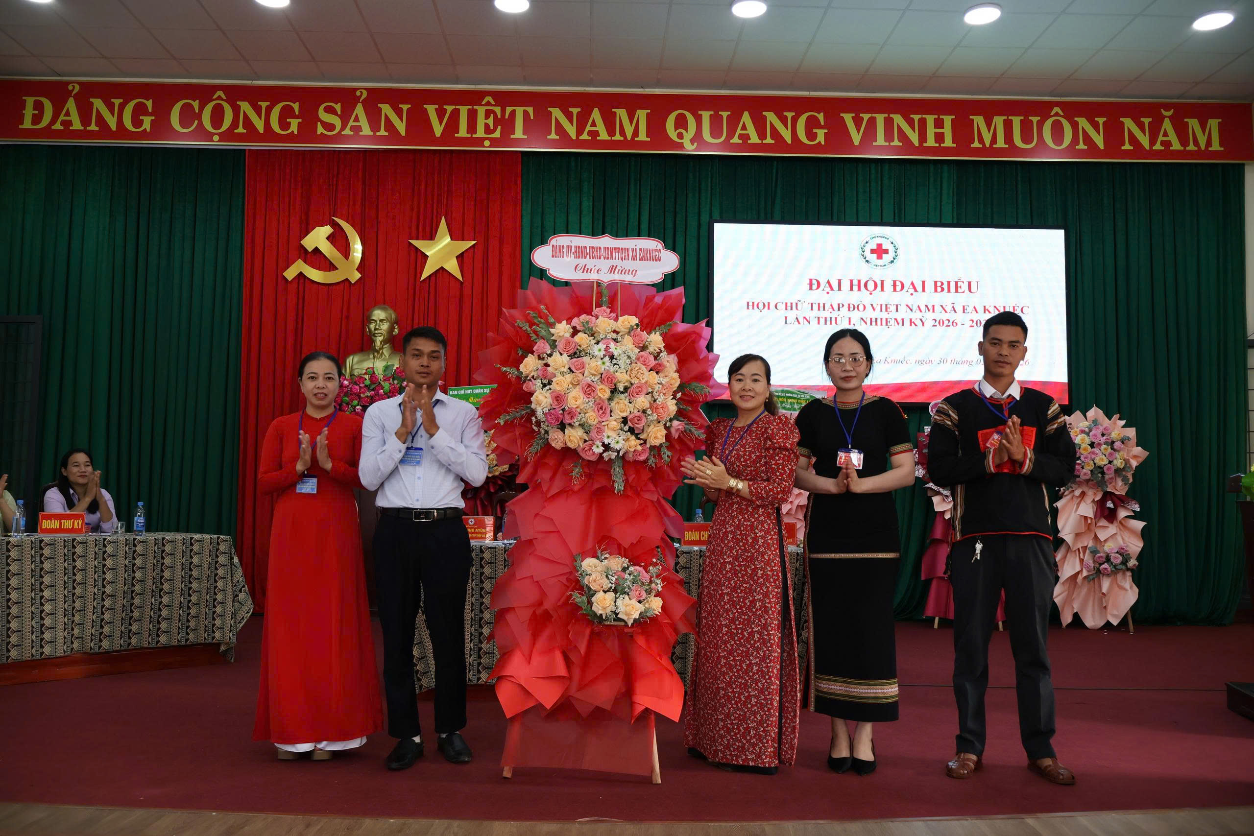 Hội Chữ thập đỏ xã Ea Knuếc tổ chức thành công Đại hội lần thứ nhất.