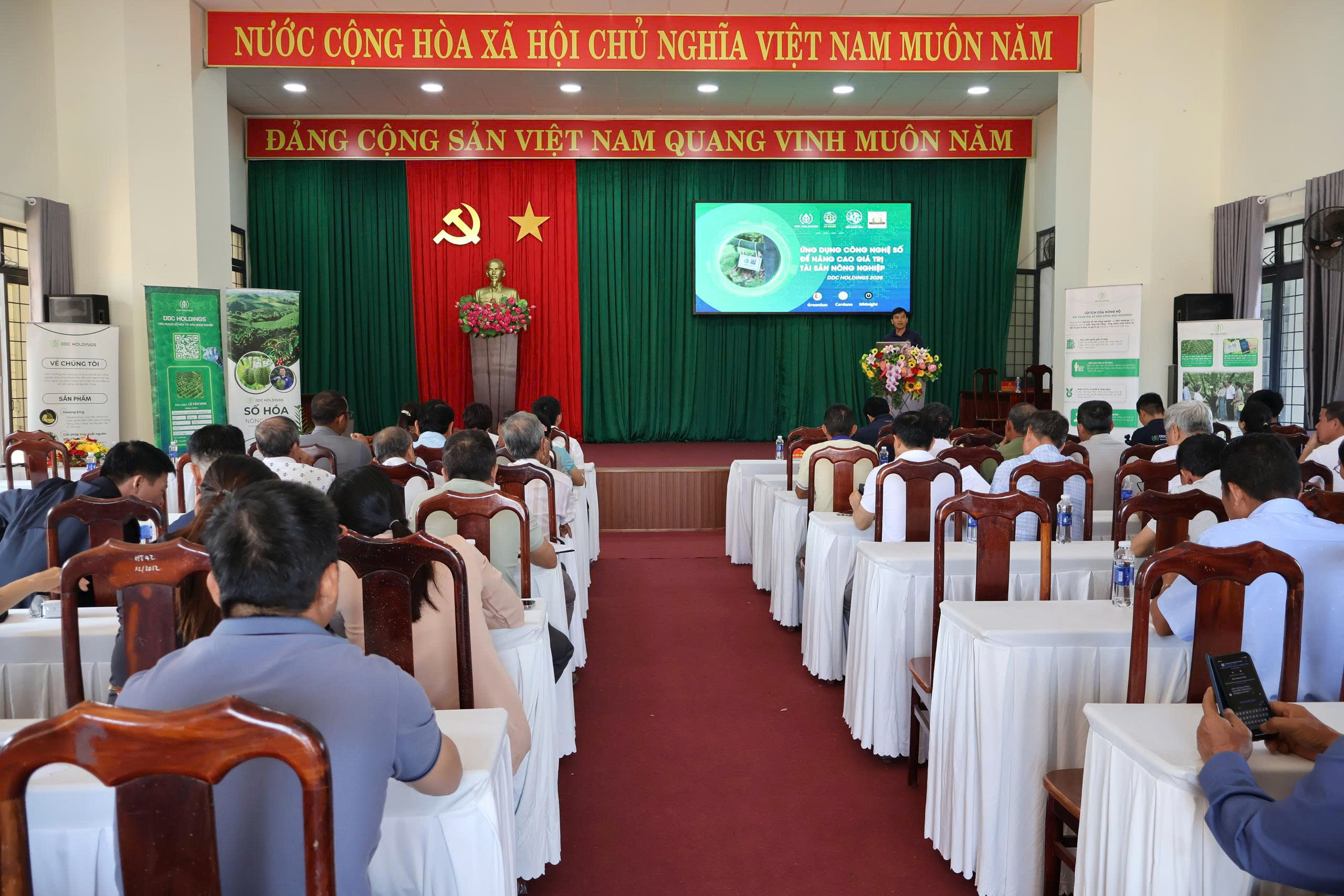 Uỷ ban nhân dân xã Ea Knuếc tổ chức Hội nghị triển khai truy suất nguồn gốc sầu riêng năm 2026.