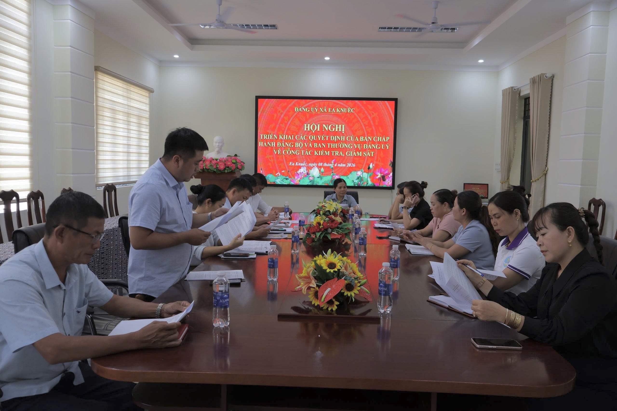 Đảng ủy xã Ea Knuếc Triển khai Quyết định, kế hoạch kiểm tra, giám sát đối với chi bộ thôn, buôn, trường học.