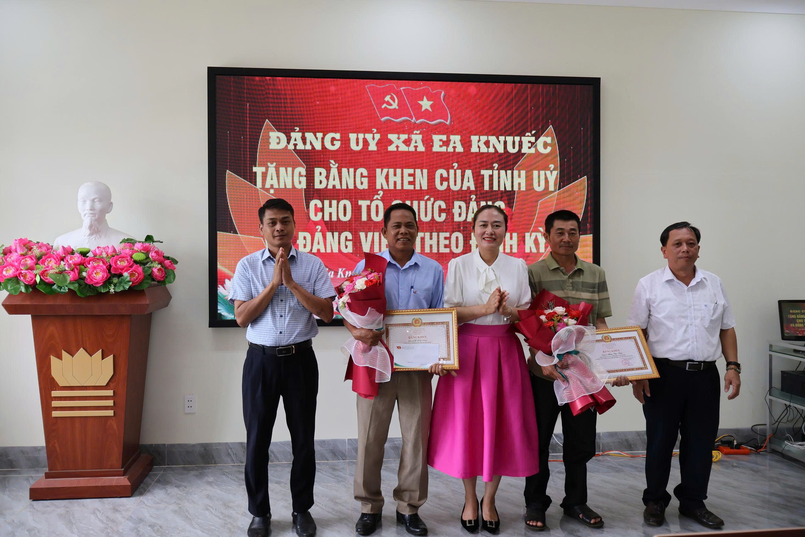 z7731455186182-29bee773fb6b246b2945f290060ffac2