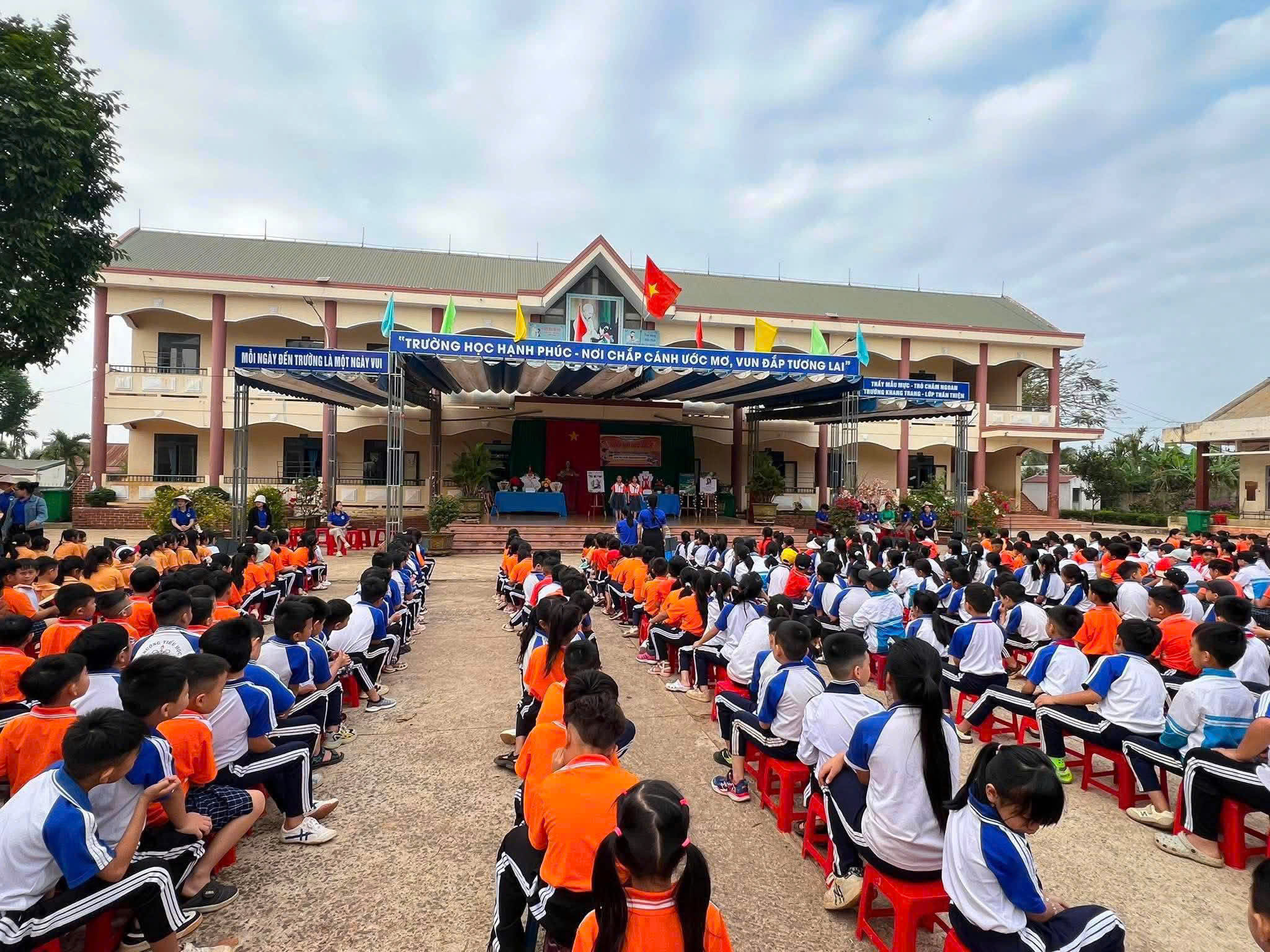 z7748671305209-5a2b100c20d191a8161043fa784ed50b