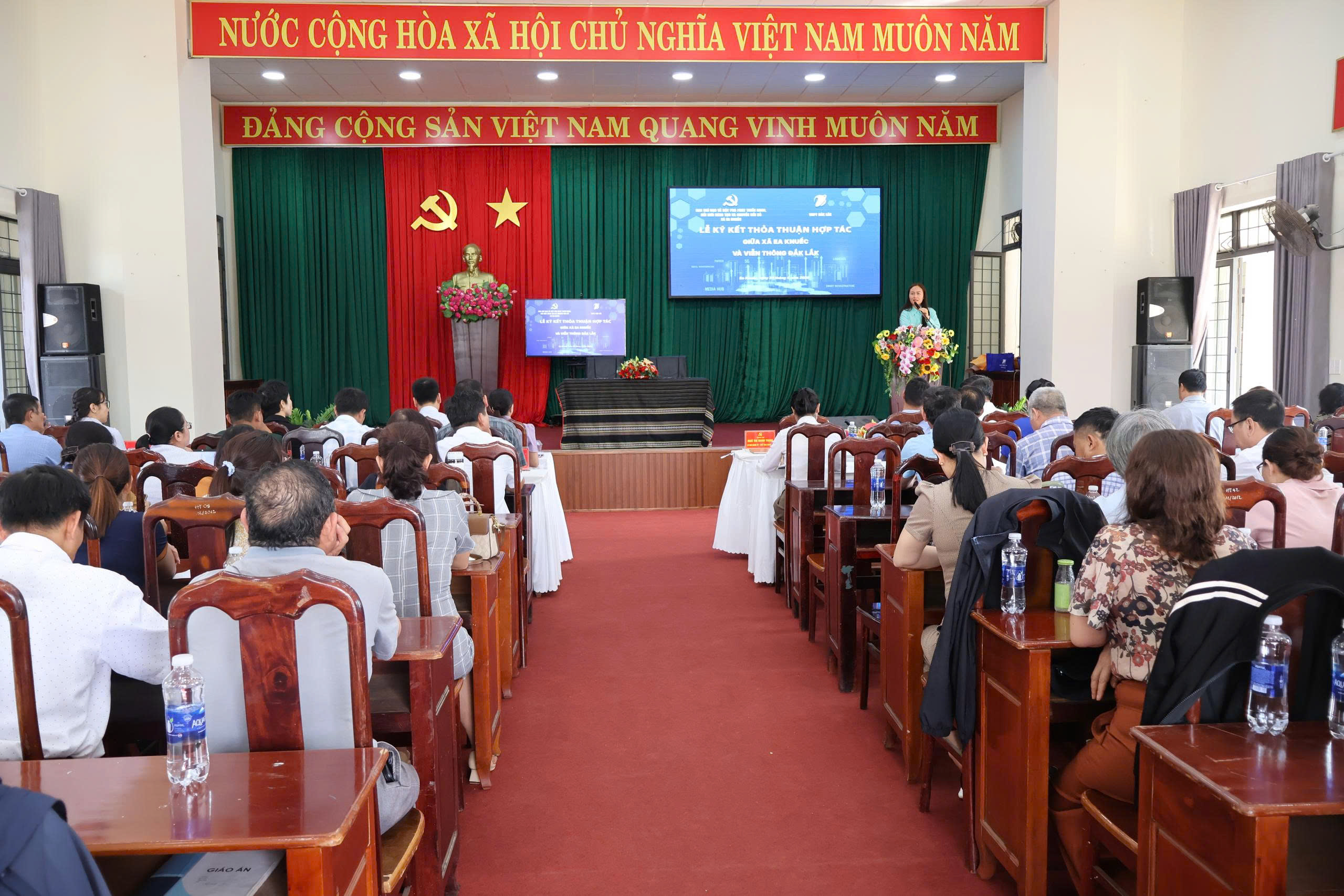 z7759188441291-07cfc4d1bbfb4e6738e2f5dc71755e37