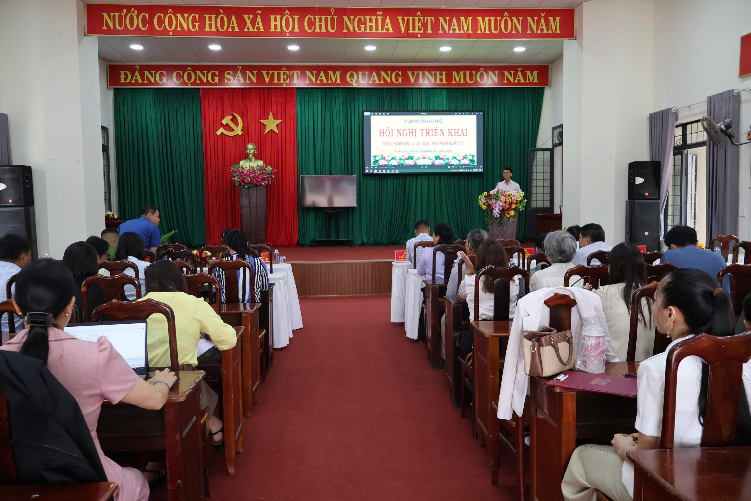 z7770679309438-0177e8580ffb38f271cd14cf1a525ec8