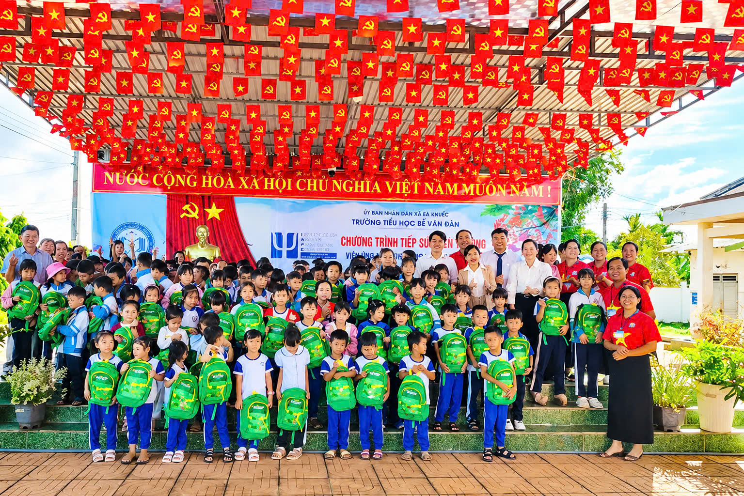 TIẾP SỨC ĐẾN TRƯỜNG – LAN TỎA YÊU THƯƠNG, CHẮP CÁNH ƯỚC MƠ