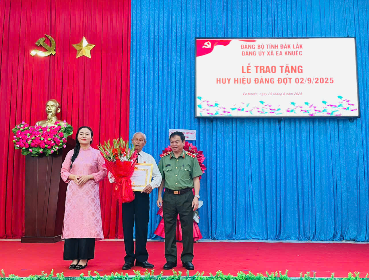 z6956445945373_94ec2b6857cb0ae67abca10c3db8359f