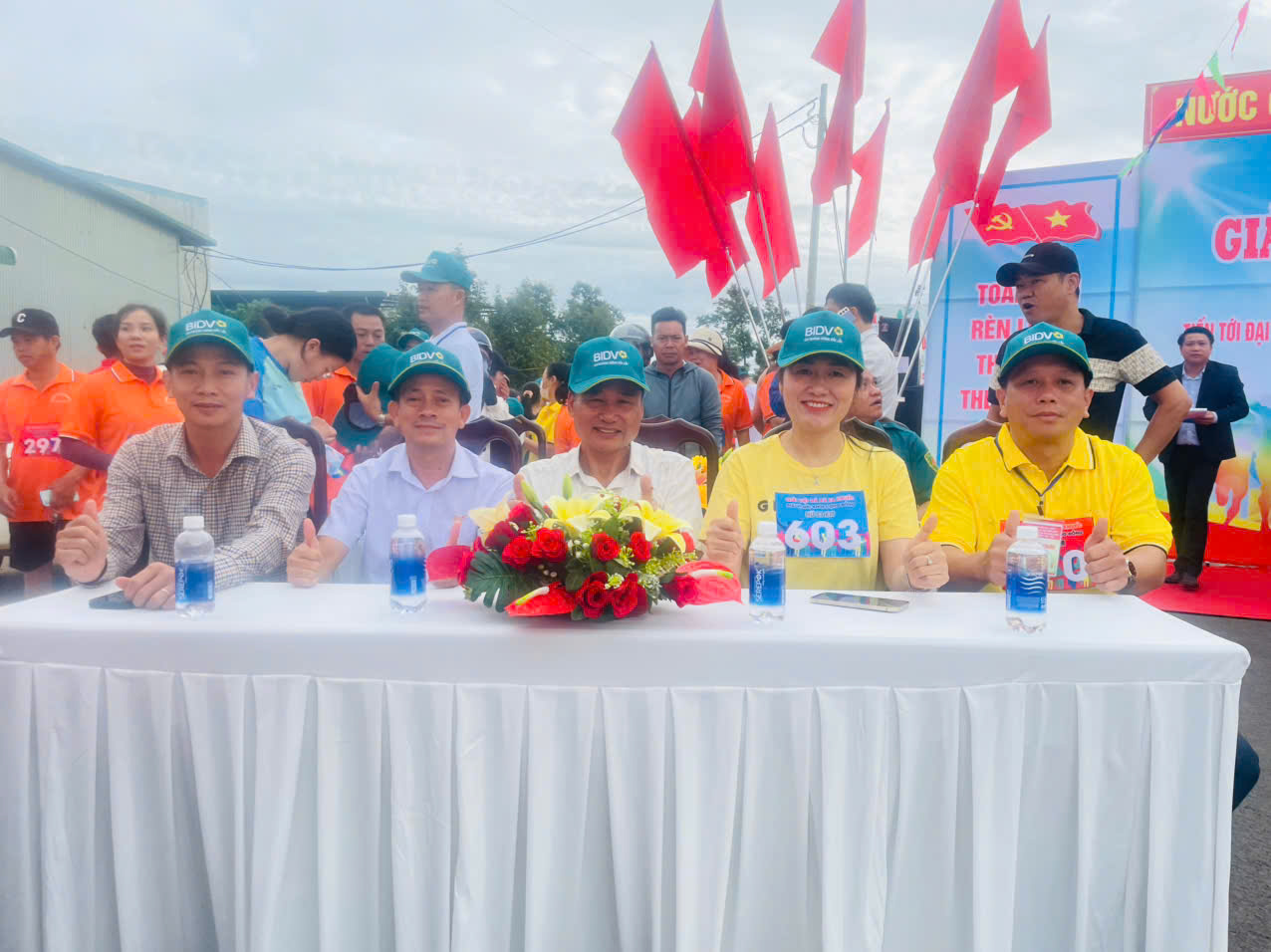 z6870126066490_9316133f4ece04022cb21201e1a3b9f4