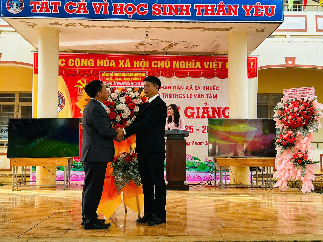 z6978515489127_2fa64d315ff6a68b39b9cb48518d6c01