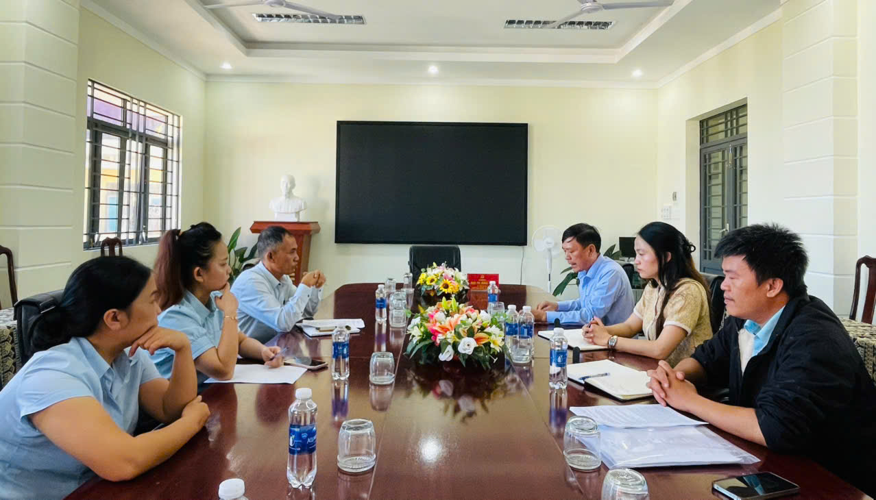 TRUNG TÂM DỊCH VỤ VIỆC LÀM ĐẮK LẮK LÀM VIỆC VỚI  UBND XÃ EA KNUẾC VỀ CÔNG TÁC GIỚI THIỆU VIỆC LÀM