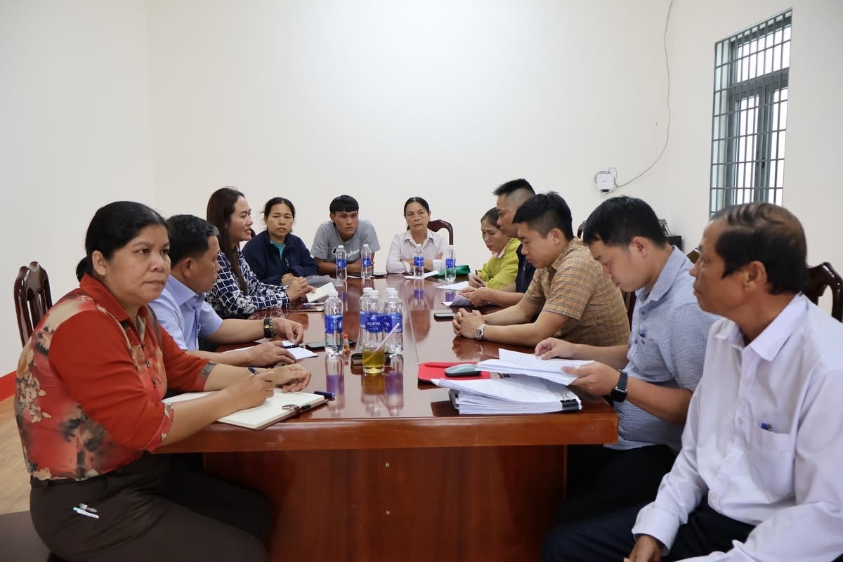 Xã Ea Knuếc Tổ chức tuyên truyền vận động các hộ dân thực hiện bàn giao mặt bằng hành lang đường bộ Quốc lộ 26